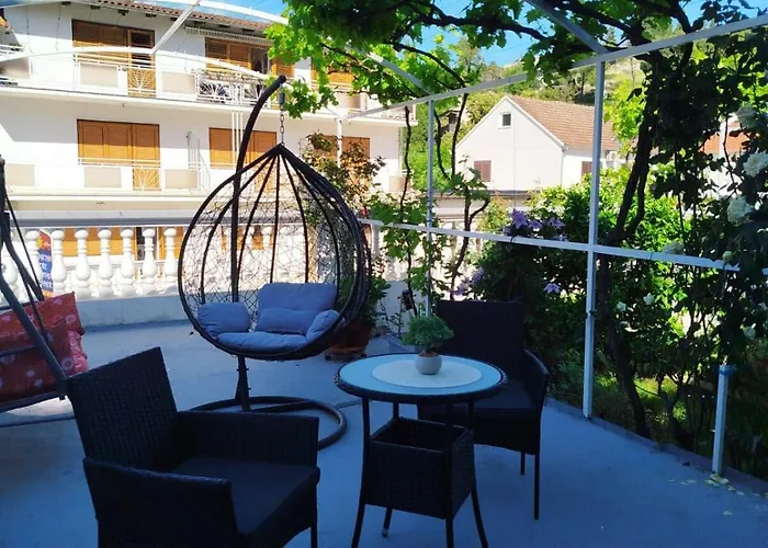 Rose * Zaton (Sibenik-Knin)